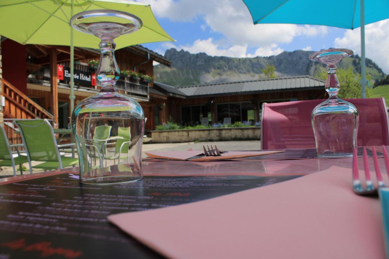 Chalet Hotel Vaccapark Le Praz de Lys Ngoại thất bức ảnh