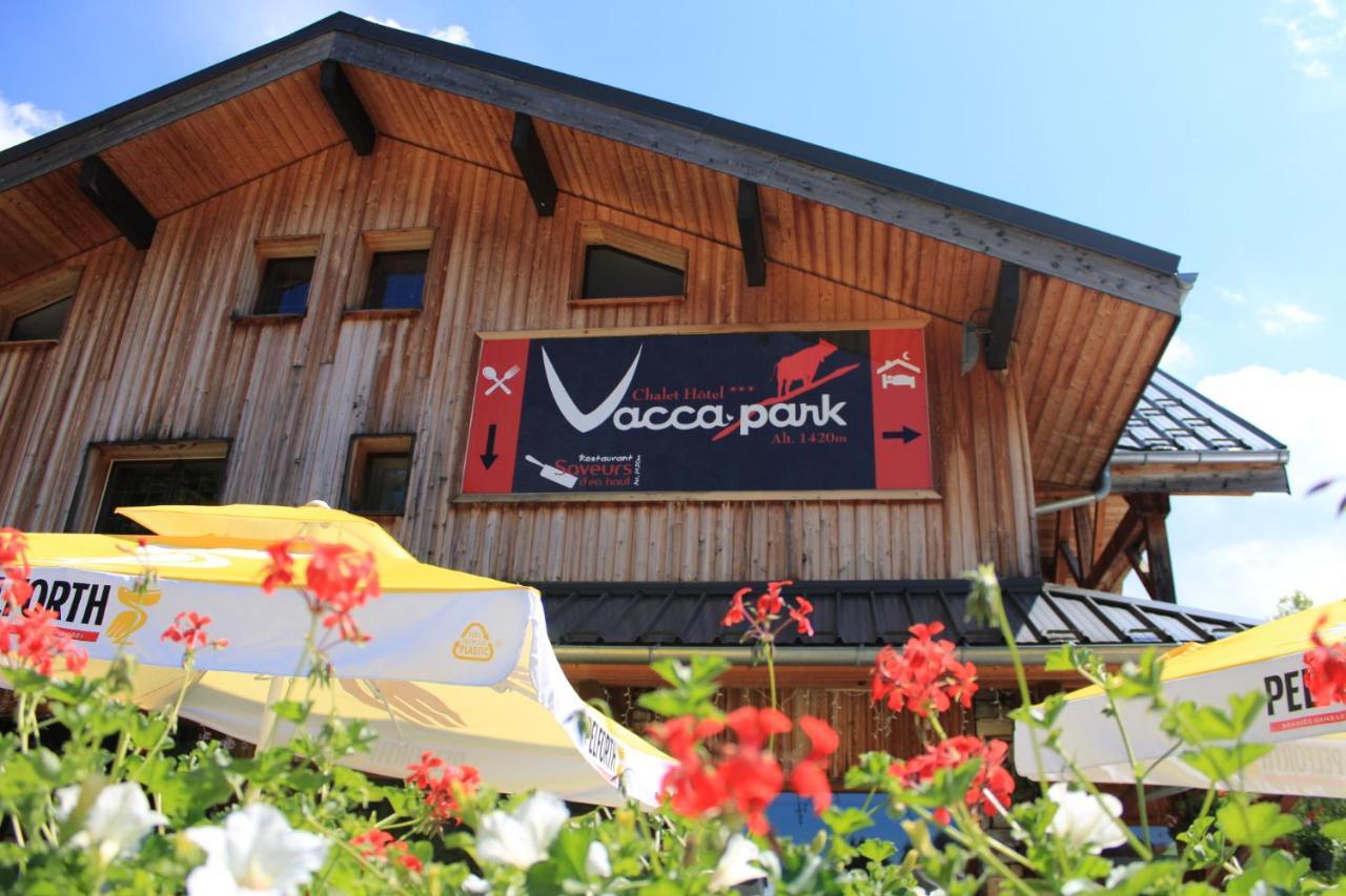 Chalet Hotel Vaccapark Le Praz de Lys Ngoại thất bức ảnh
