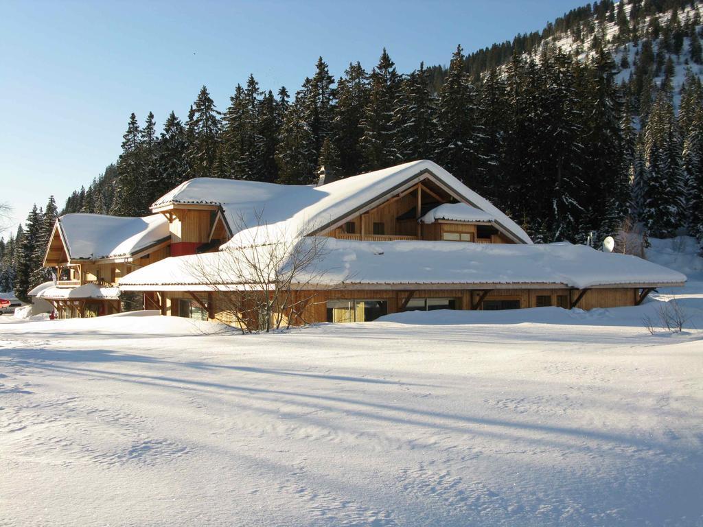Chalet Hotel Vaccapark Le Praz de Lys Ngoại thất bức ảnh