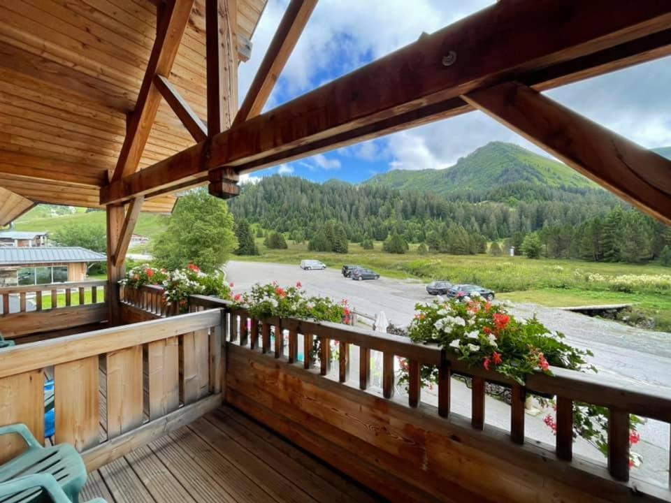 Chalet Hotel Vaccapark Le Praz de Lys Ngoại thất bức ảnh